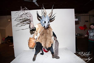Costume contestant