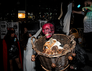 Costume contest
