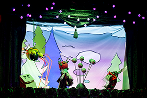 MEoW puppet show